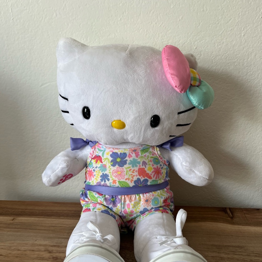 Hello Kitty Floral Plush Toy